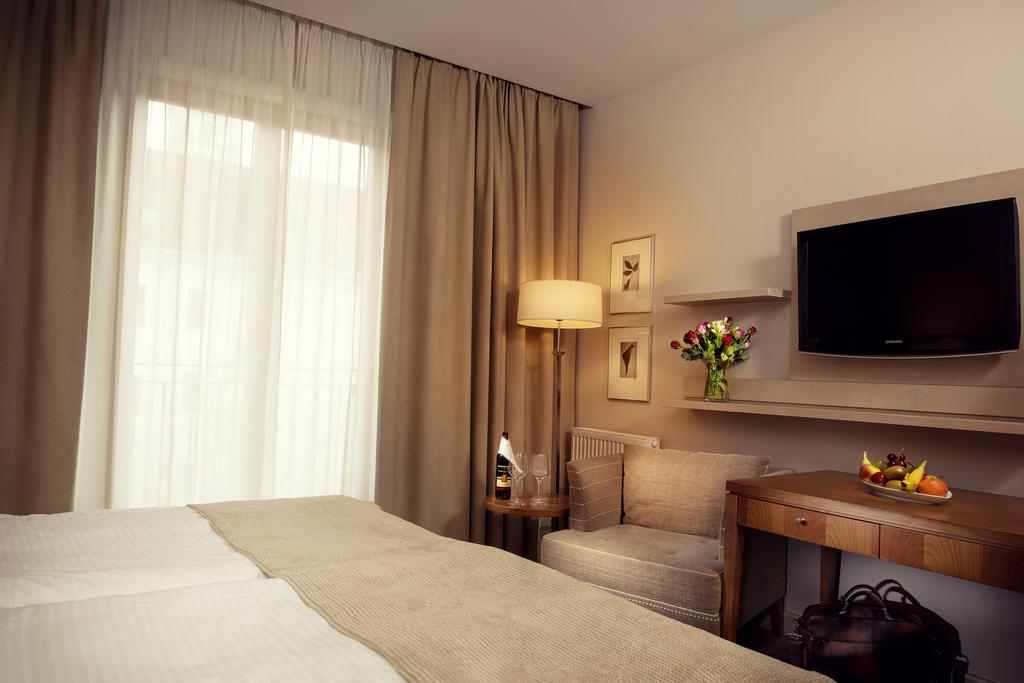 Hotel Ambassador Kösice Dış mekan fotoğraf