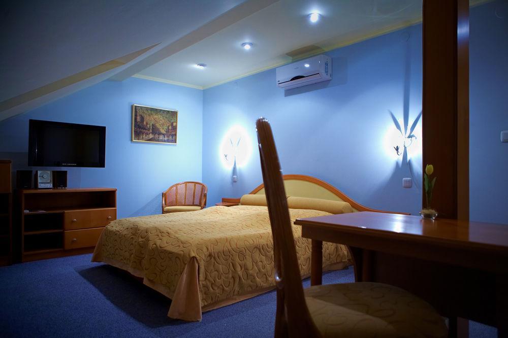 Hotel Ambassador Kösice Dış mekan fotoğraf