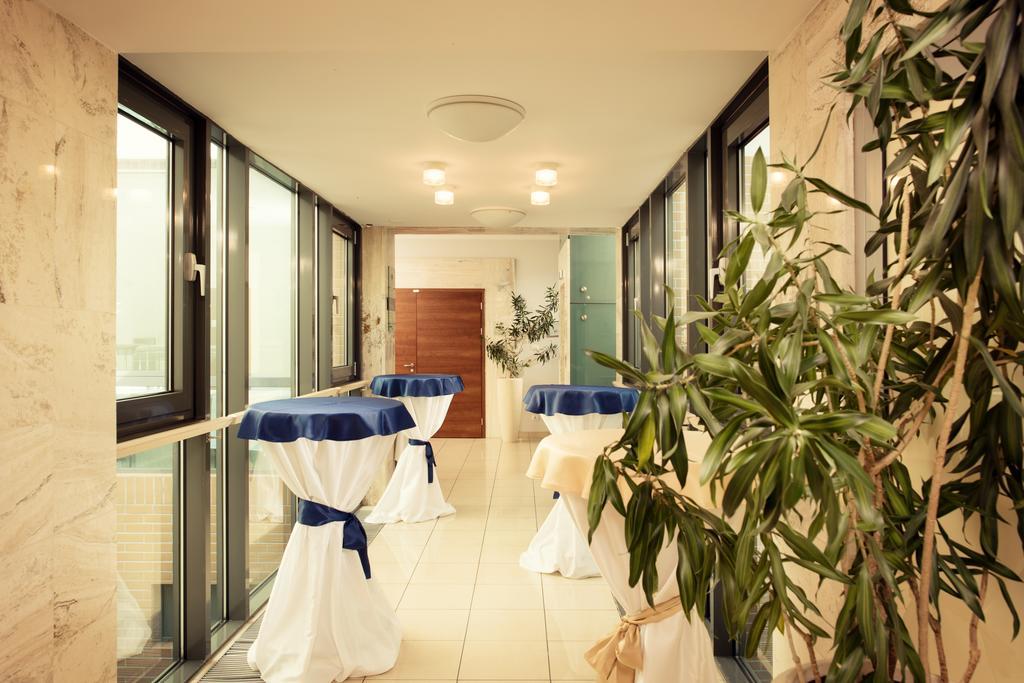 Hotel Ambassador Kösice Dış mekan fotoğraf