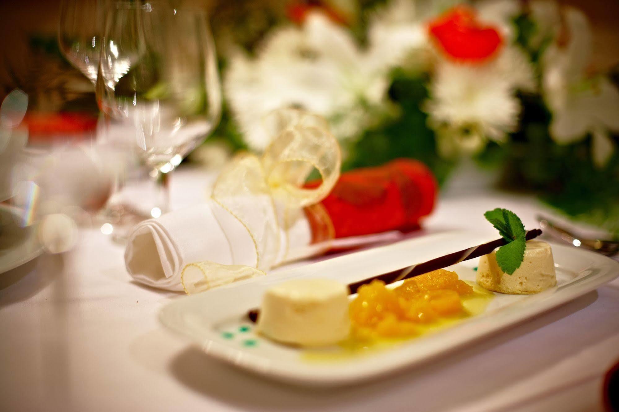 Hotel Ambassador Kösice Dış mekan fotoğraf