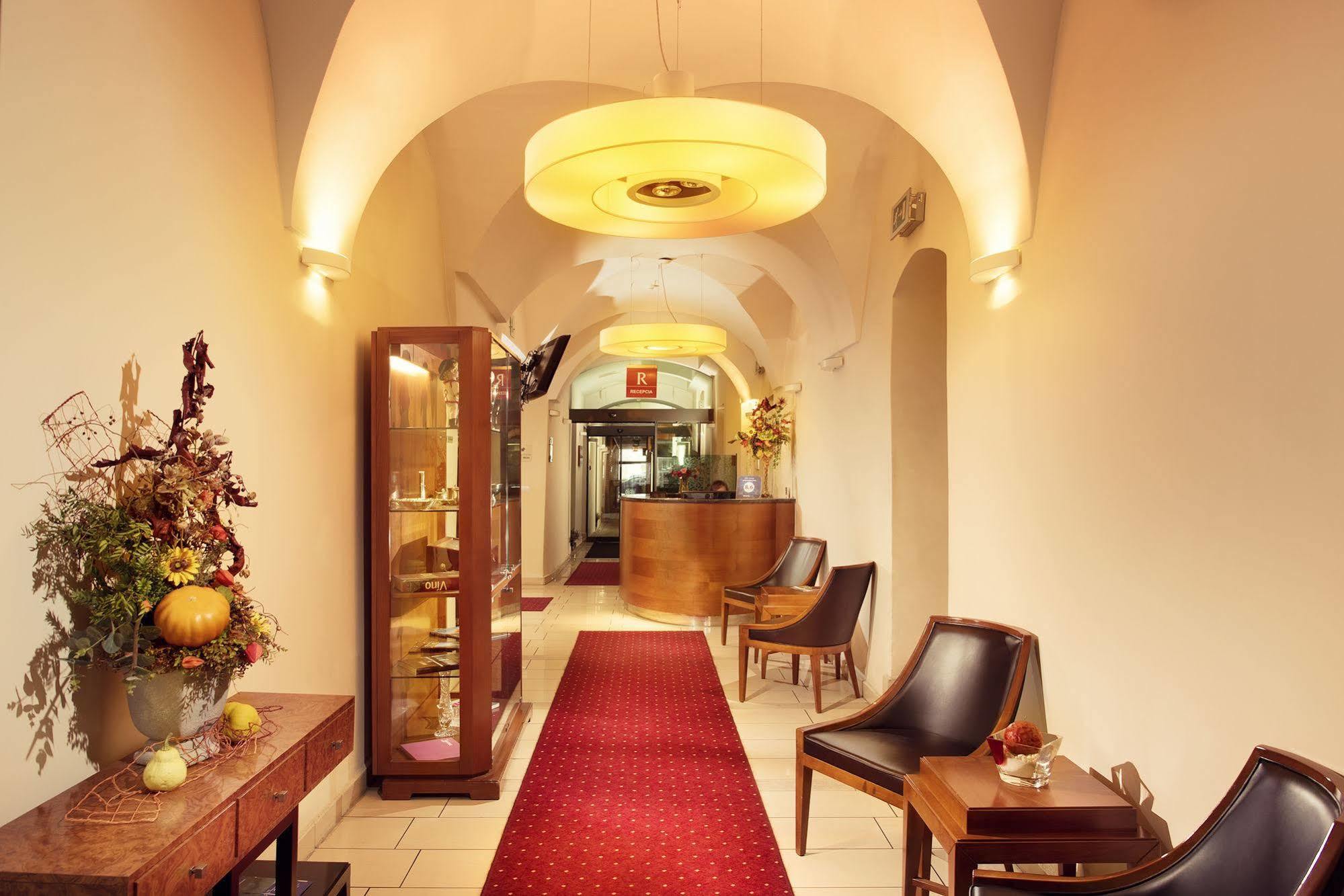 Hotel Ambassador Kösice Dış mekan fotoğraf