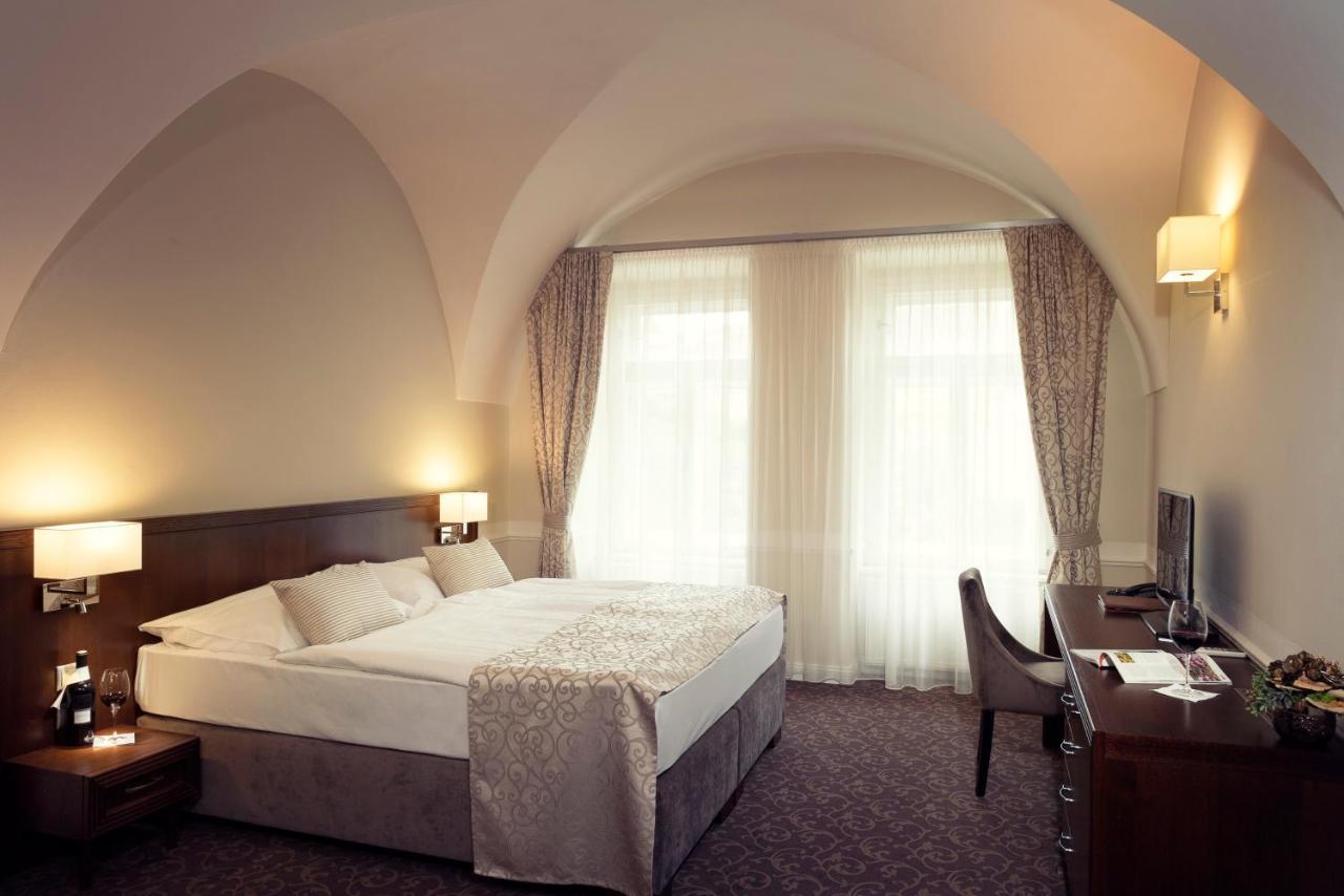 Hotel Ambassador Kösice Dış mekan fotoğraf