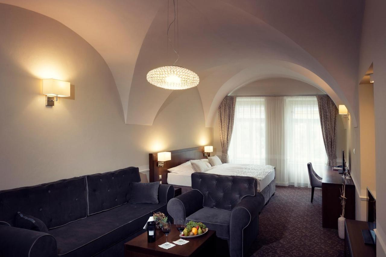 Hotel Ambassador Kösice Dış mekan fotoğraf