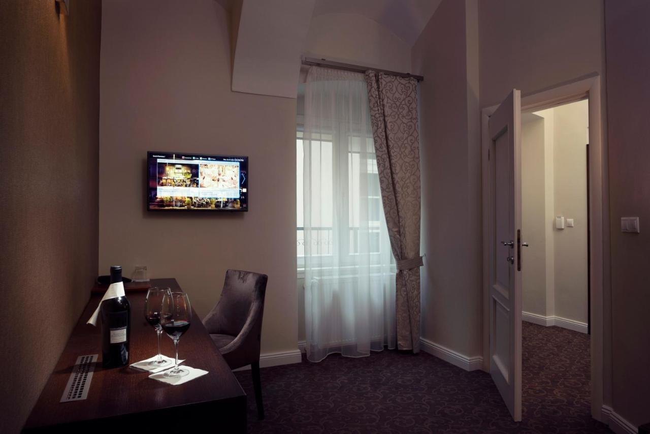 Hotel Ambassador Kösice Dış mekan fotoğraf