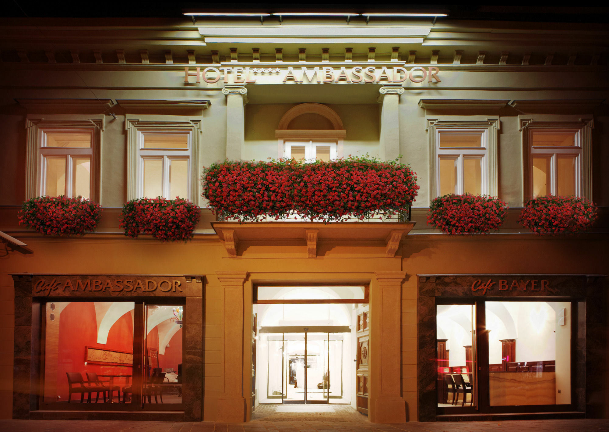 Hotel Ambassador Kösice Dış mekan fotoğraf