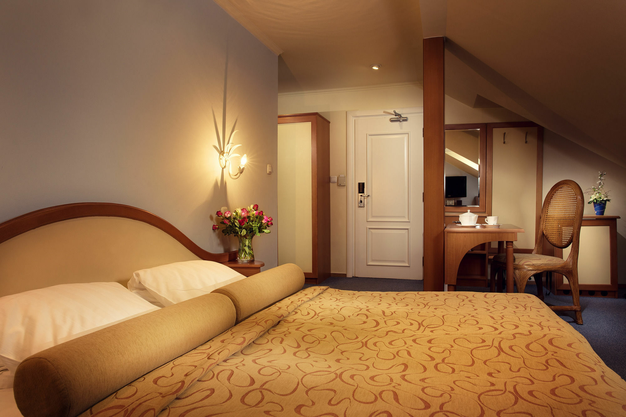 Hotel Ambassador Kösice Dış mekan fotoğraf